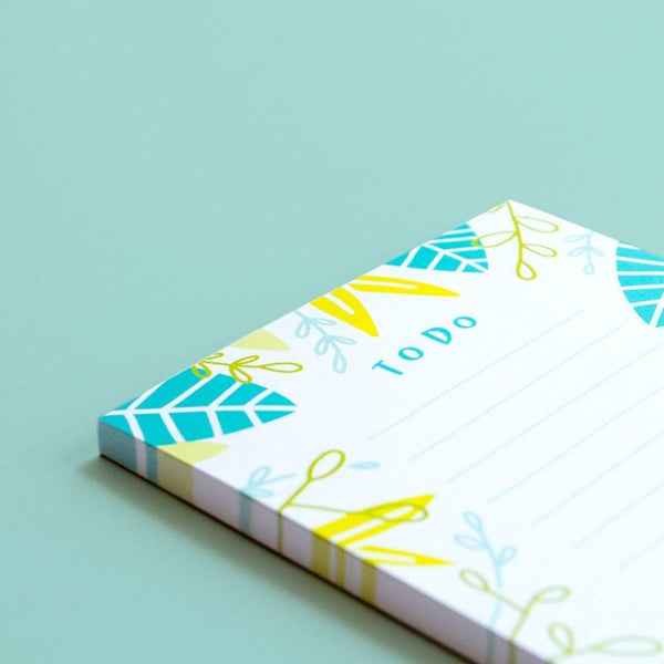 To do list and to do to avoid doing the above notepad