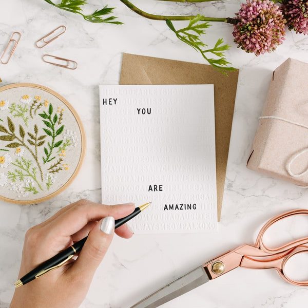 Freestyle colour-in greeting cards